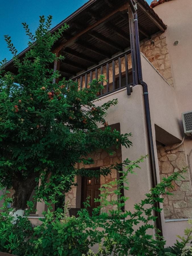 Liogerma Apartments Pefkochori Bagian luar foto