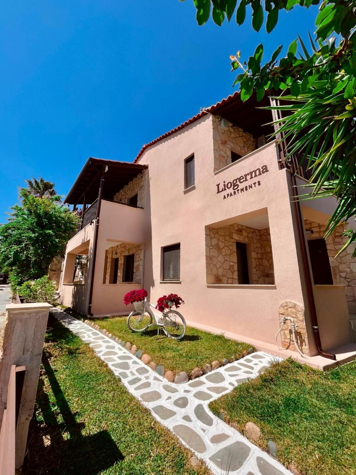 Liogerma Apartments Pefkochori Bagian luar foto